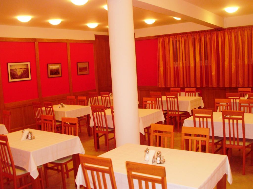 Art Garni Hotel Kanjiža Exterior foto